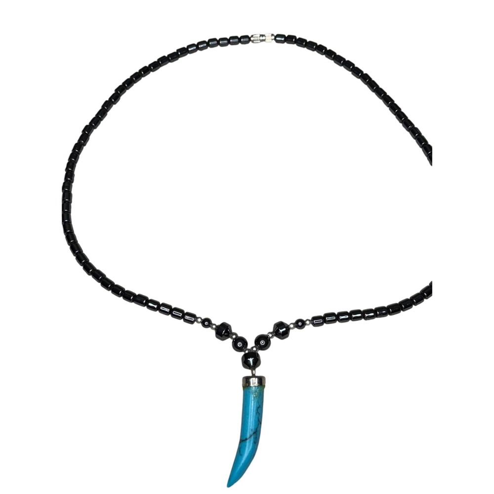 Hematite Bead Necklace with Turquoise Tooth Claw Horn Pendant Fashion‎ Jewelry